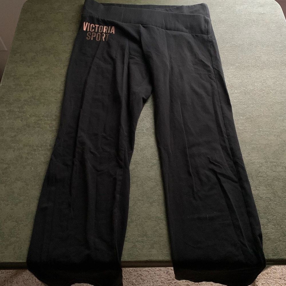 Large black with pink logo VS pants